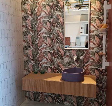 €1255+iva (specchio escluso) comp. moab 80 cm 140 p. 45 cannettato rovere completo di ciotola calcestruzzo colore viola